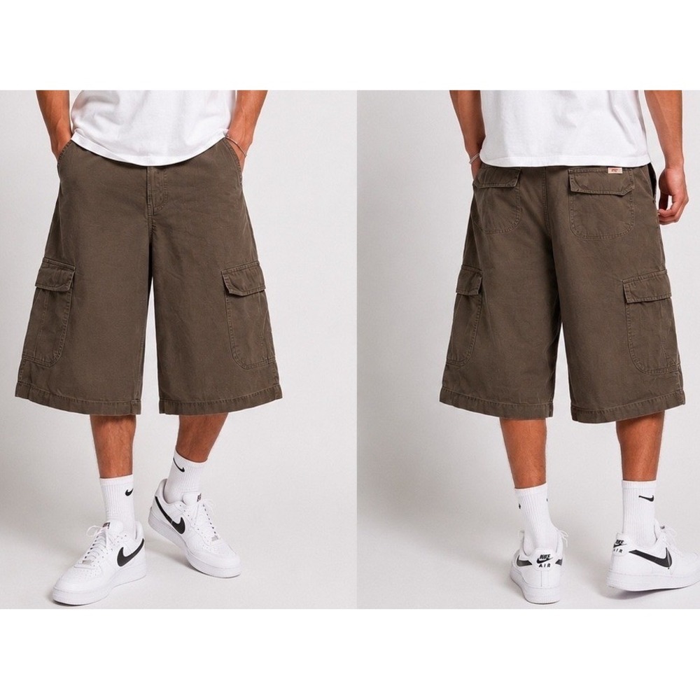 Vintage 90s y2k baggy long cargo shorts street wear  oversized by Mecca size 34